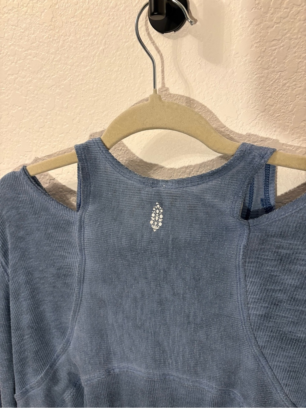 Free People FP Movement Zenith long-sleeve tee - Picture 6 of 6